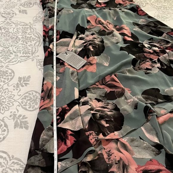 NWT Le Chateau Asymmetrical High-Low Cowl Neck Dress - Picture 13 of 15